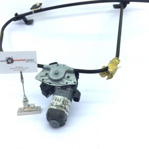 Renault 19 Ön Cam Krikosu